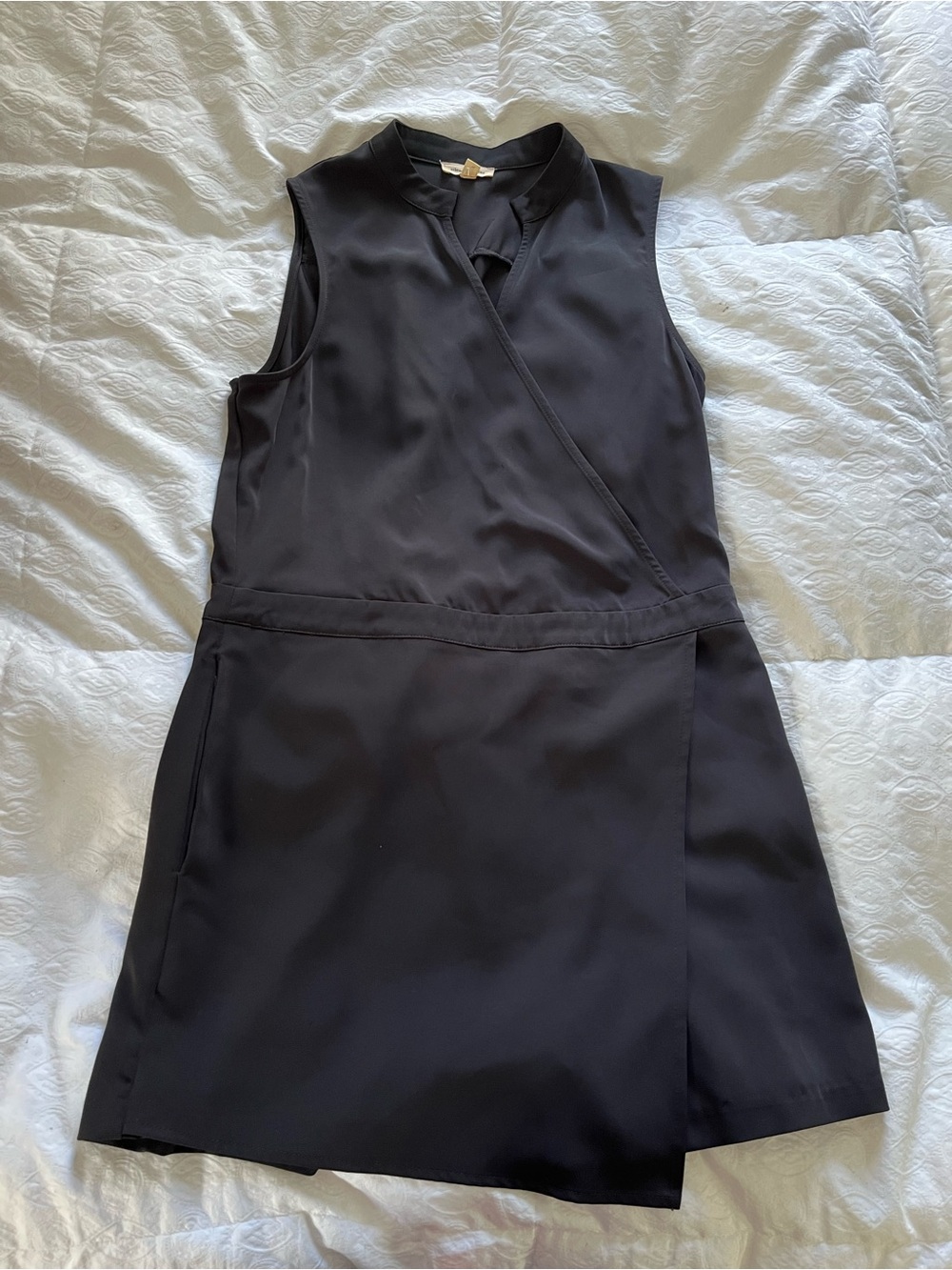 Silence + Noise Sleeveless Black Wrap-Front Women's romper size 10